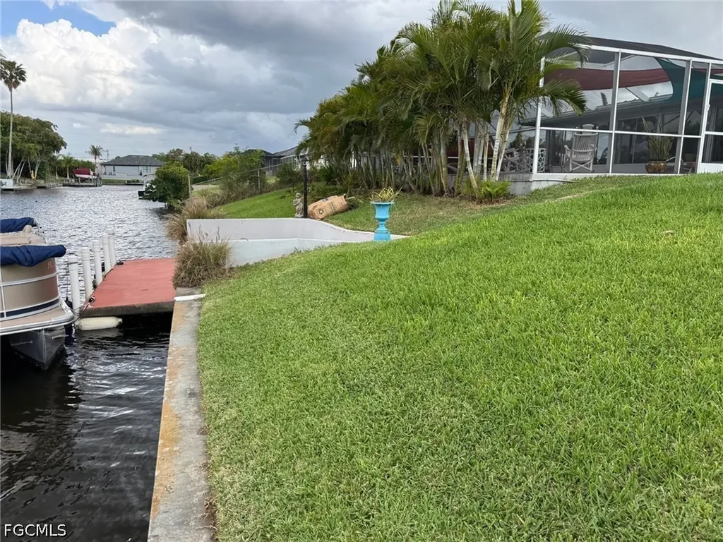 1437 SE 21st Lane Cape Coral FL 33990