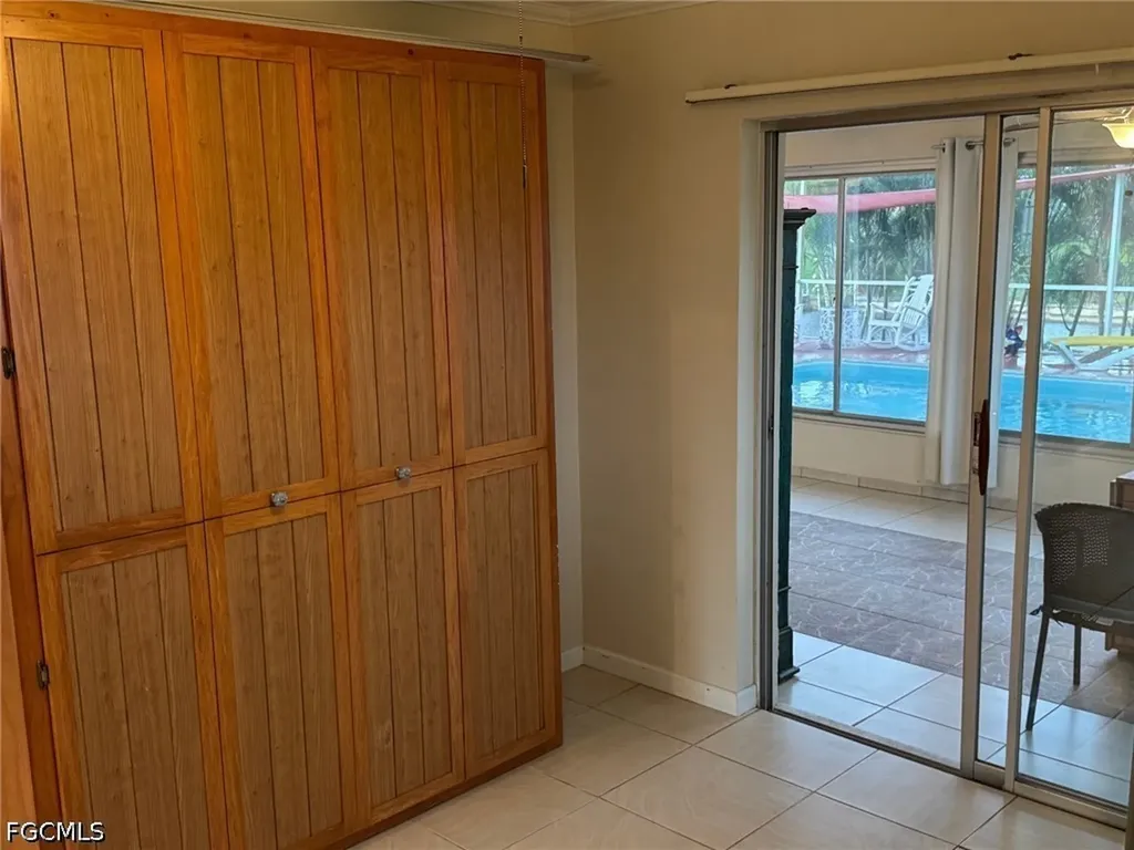1437 SE 21st Lane Cape Coral FL 33990