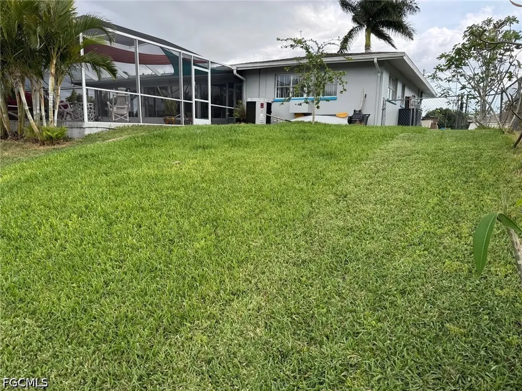 1437 SE 21st Lane Cape Coral FL 33990