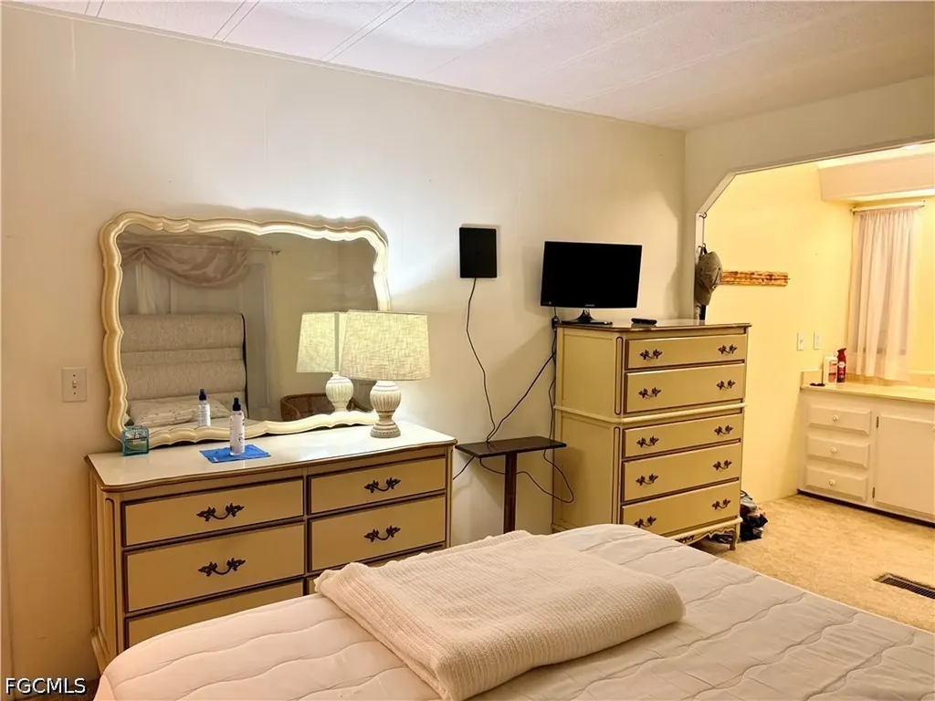 2787 Breezewood Drive North Fort Myers FL 33917