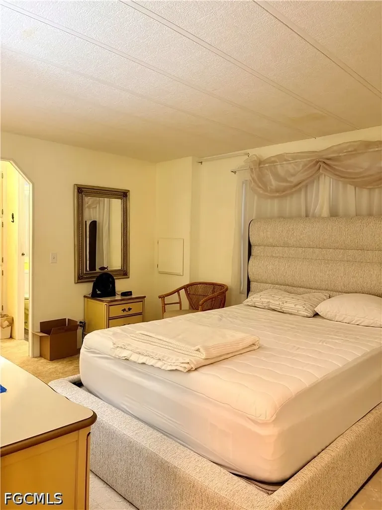 2787 Breezewood Drive North Fort Myers FL 33917