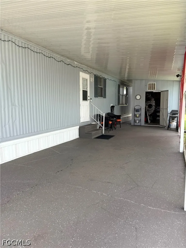 2787 Breezewood Drive North Fort Myers FL 33917