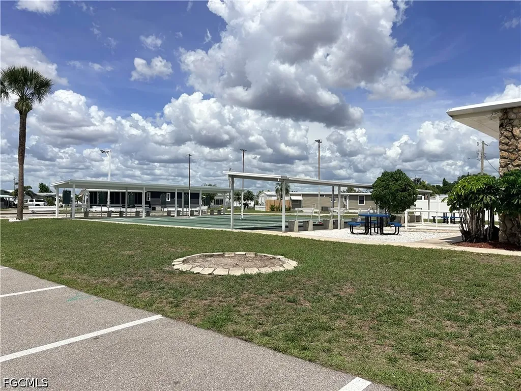 2787 Breezewood Drive North Fort Myers FL 33917