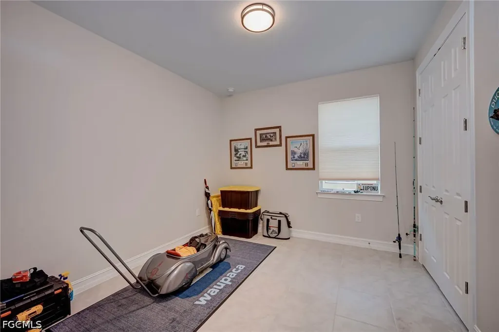 451 Spring Hill Lake Loop Cape Coral FL 33993