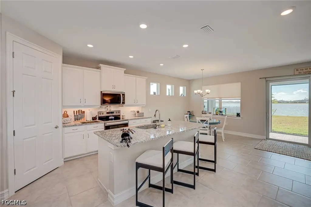 451 Spring Hill Lake Loop Cape Coral FL 33993