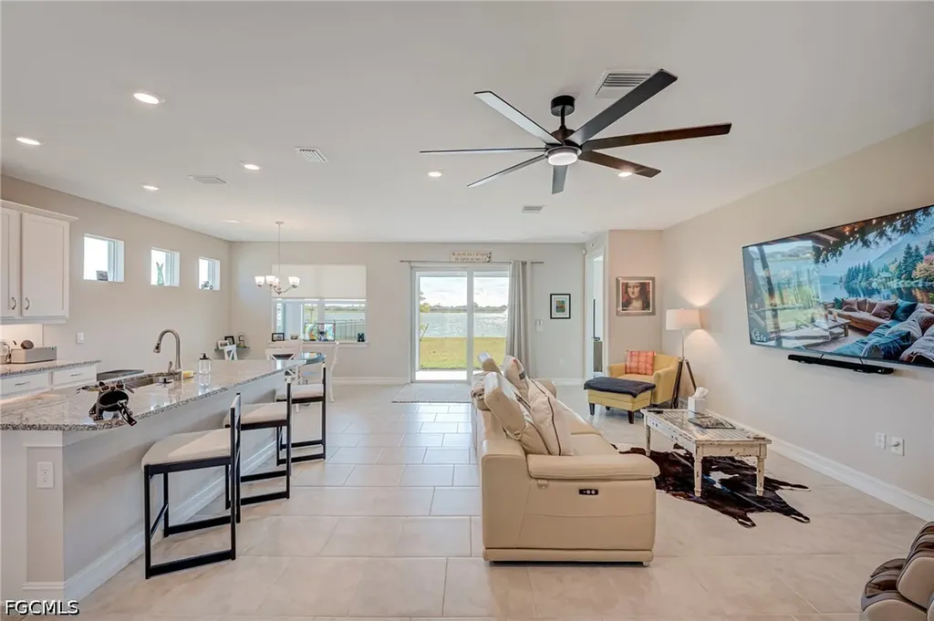 451 Spring Hill Lake Loop Cape Coral FL 33993