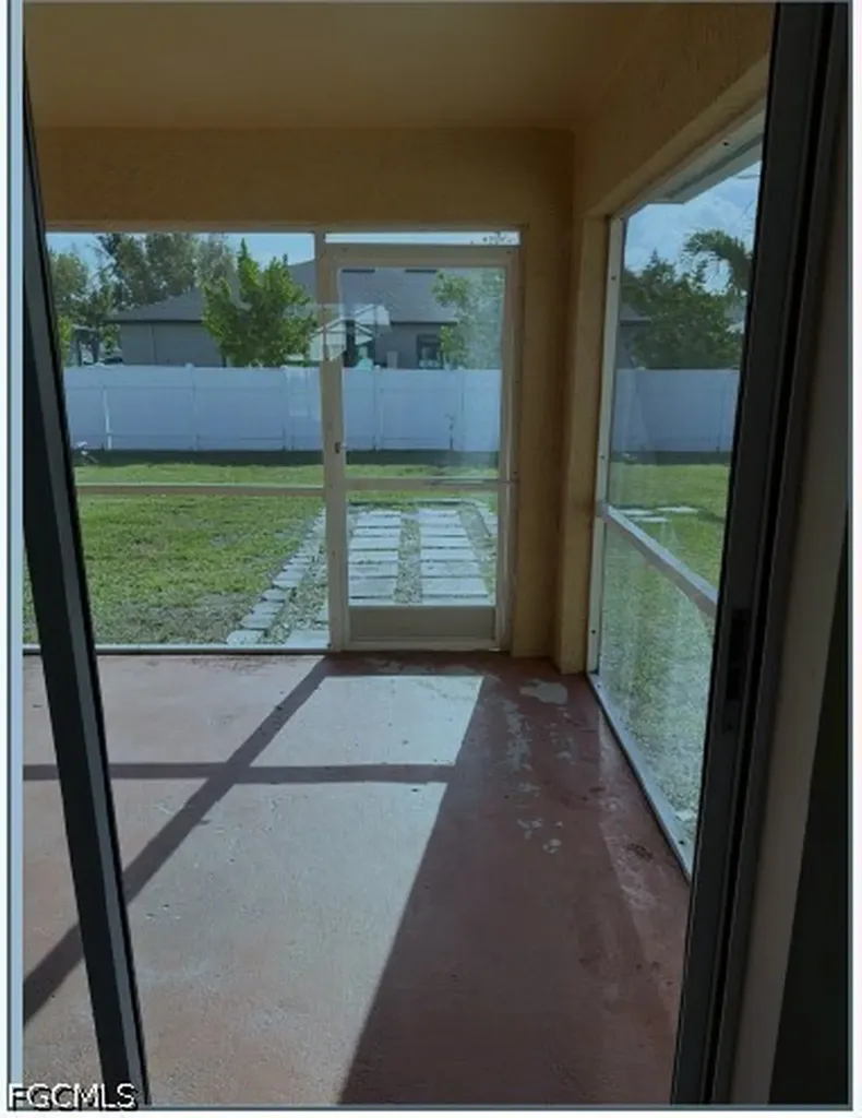 4609 SW 9th Avenue Cape Coral FL 33914