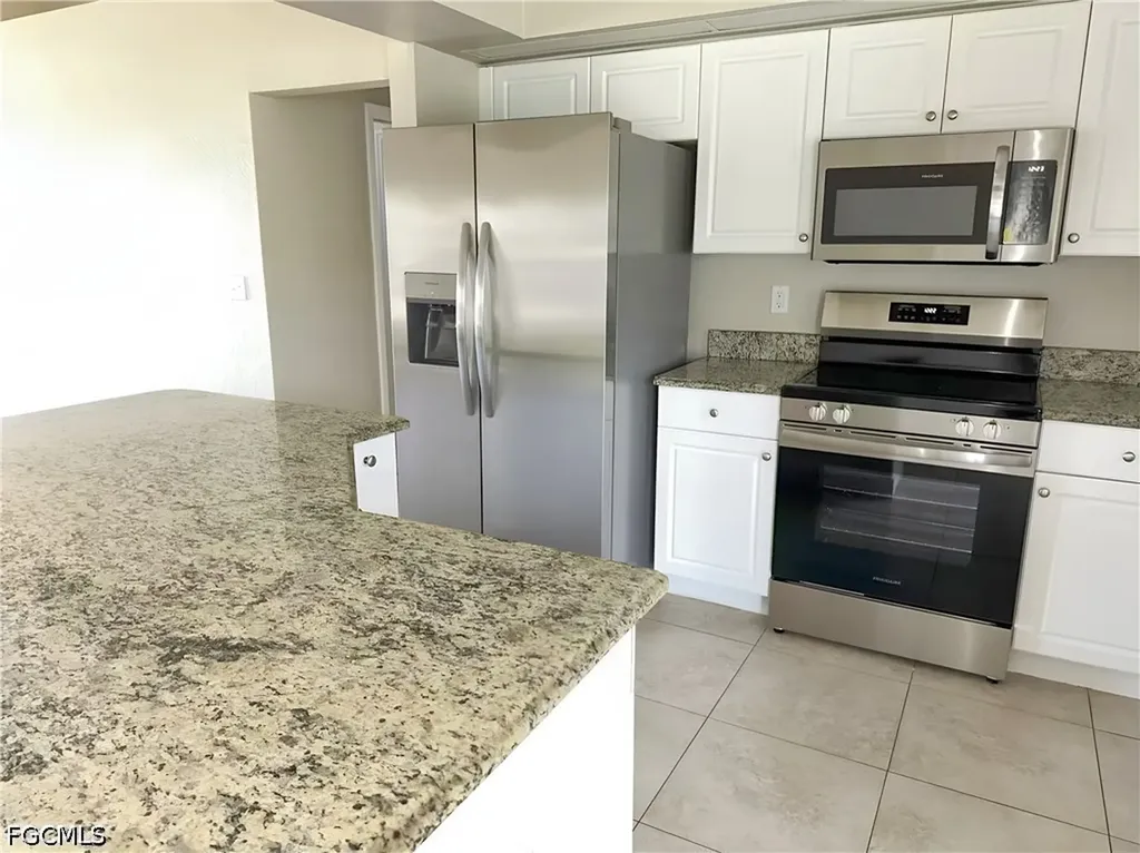 4609 SW 9th Avenue Cape Coral FL 33914