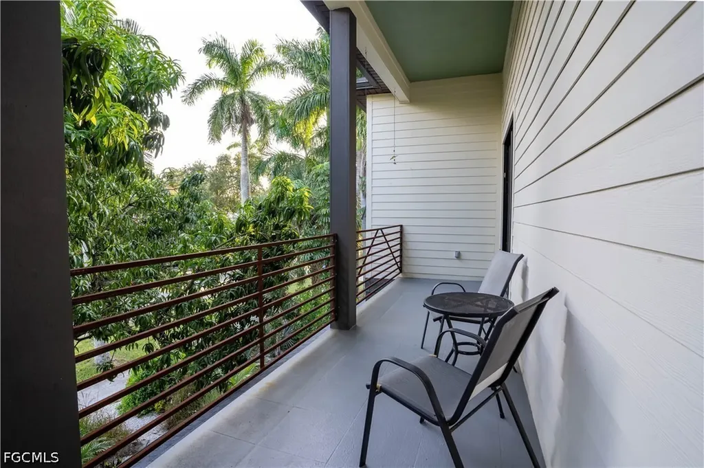 1561 Lynwood Avenue Fort Myers FL 33901