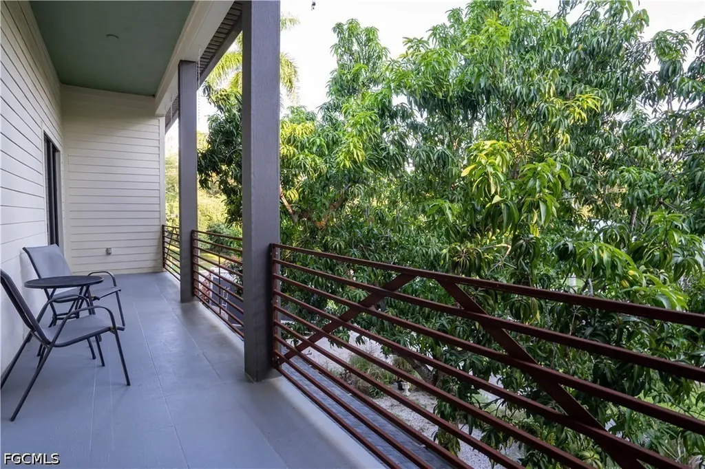 1561 Lynwood Avenue Fort Myers FL 33901