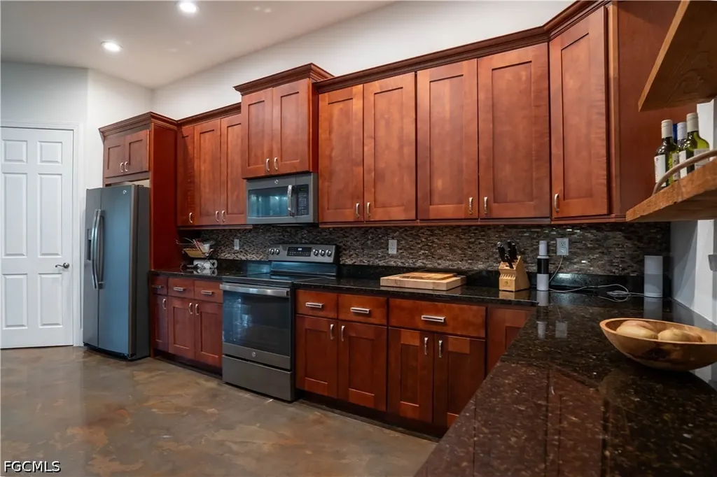 1561 Lynwood Avenue Fort Myers FL 33901