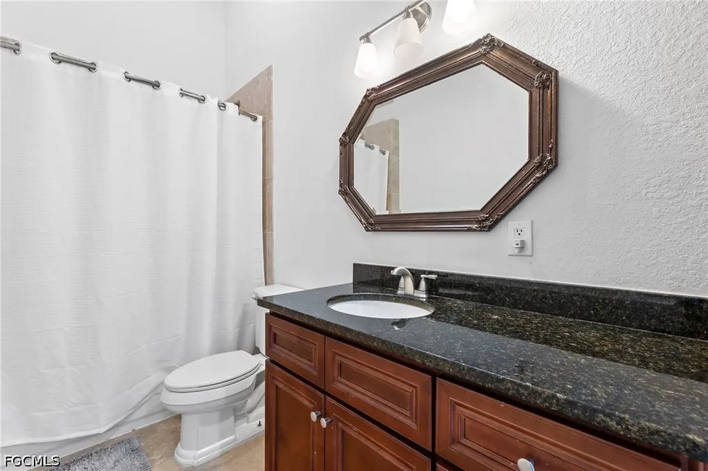 1561 Lynwood Avenue Fort Myers FL 33901