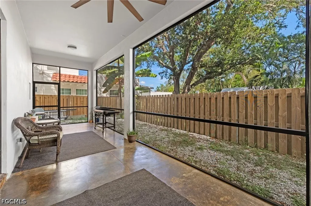 1561 Lynwood Avenue Fort Myers FL 33901