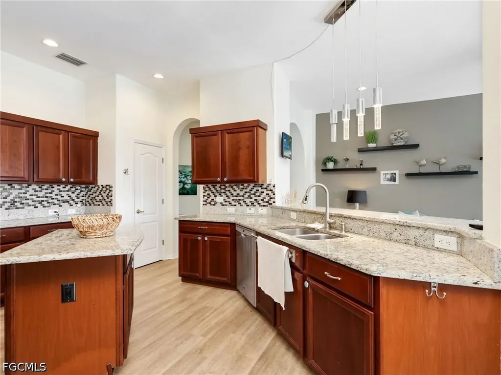 2301 SW 21st Avenue Cape Coral FL 33991