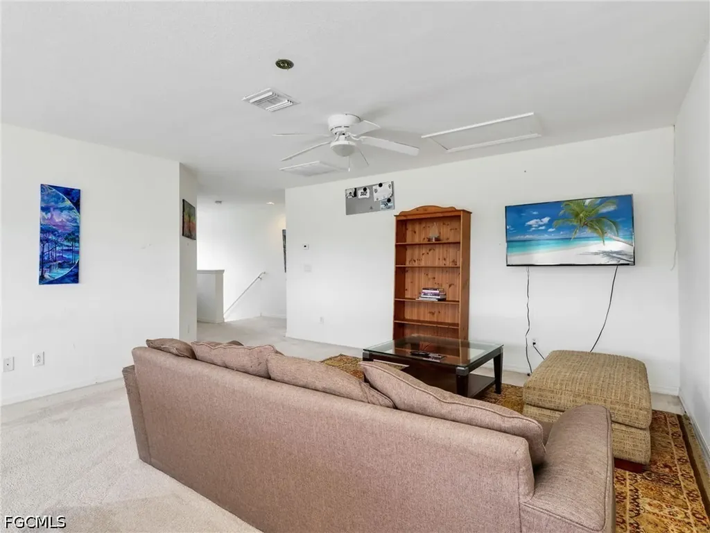 2301 SW 21st Avenue Cape Coral FL 33991