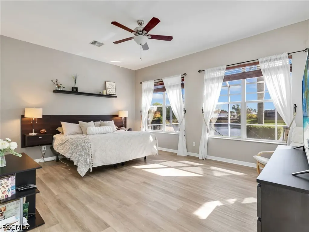 2301 SW 21st Avenue Cape Coral FL 33991