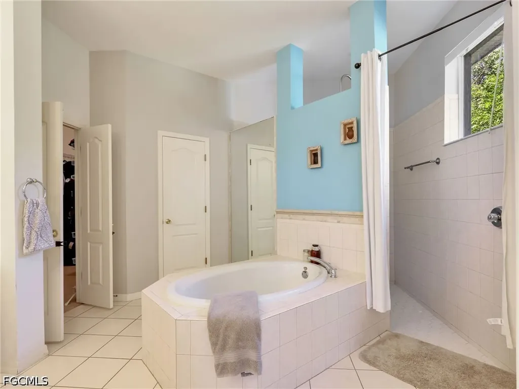 2301 SW 21st Avenue Cape Coral FL 33991