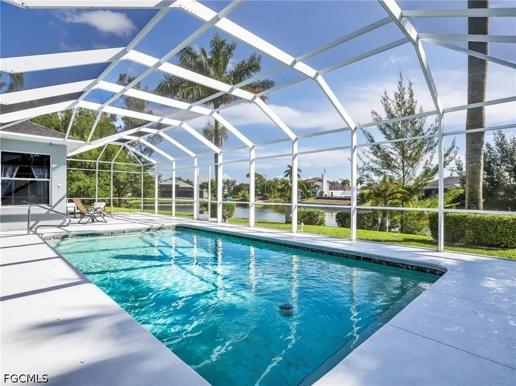 2301 SW 21st Avenue Cape Coral FL 33991