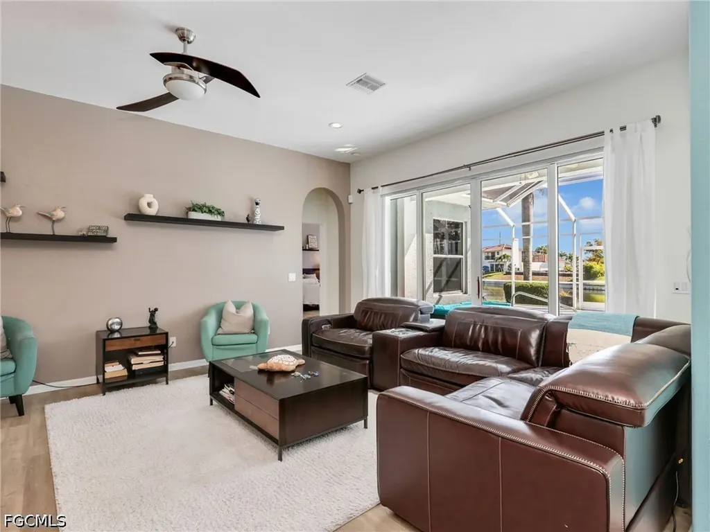 2301 SW 21st Avenue Cape Coral FL 33991