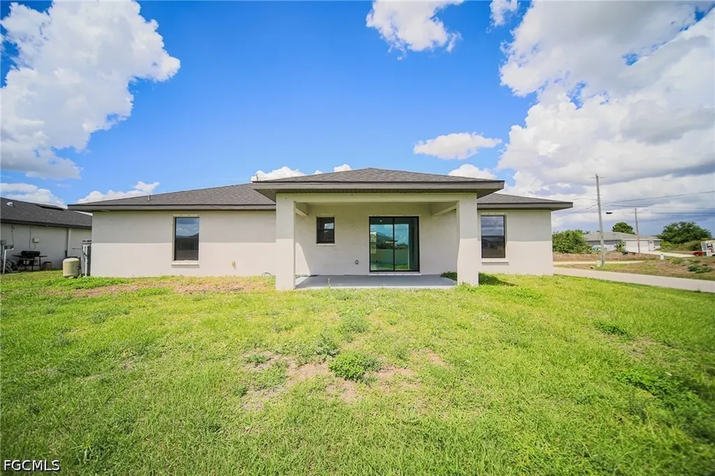 2601 43rd Street SW Lehigh Acres FL 33976