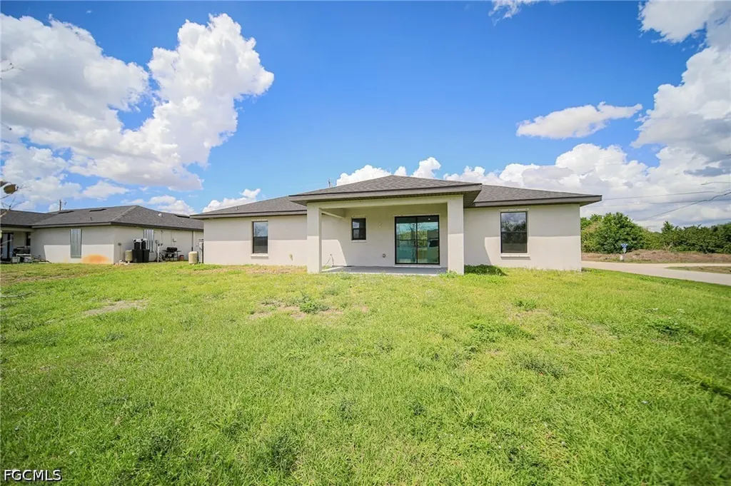 2601 43rd Street SW Lehigh Acres FL 33976