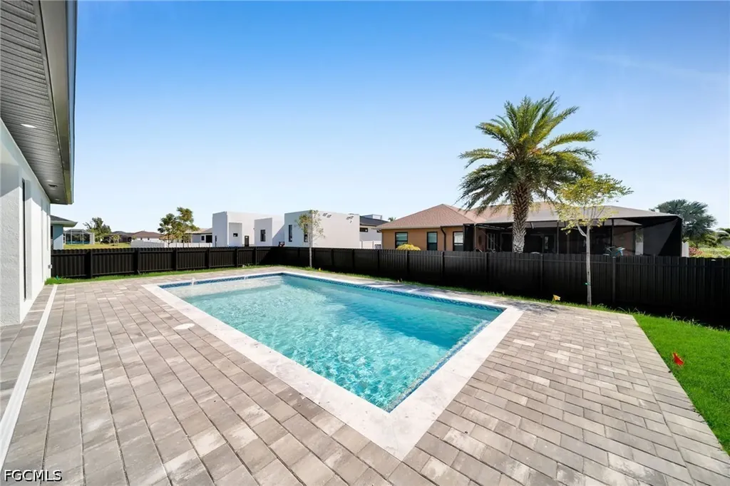 1919 NW 34th Avenue Cape Coral FL 33993