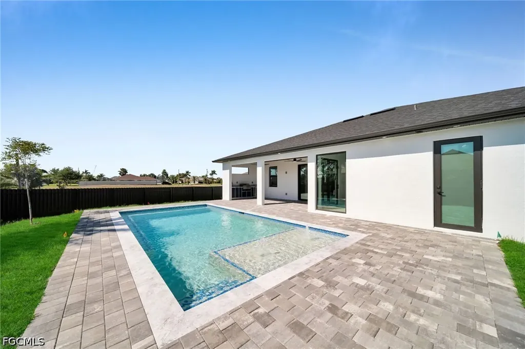 1919 NW 34th Avenue Cape Coral FL 33993