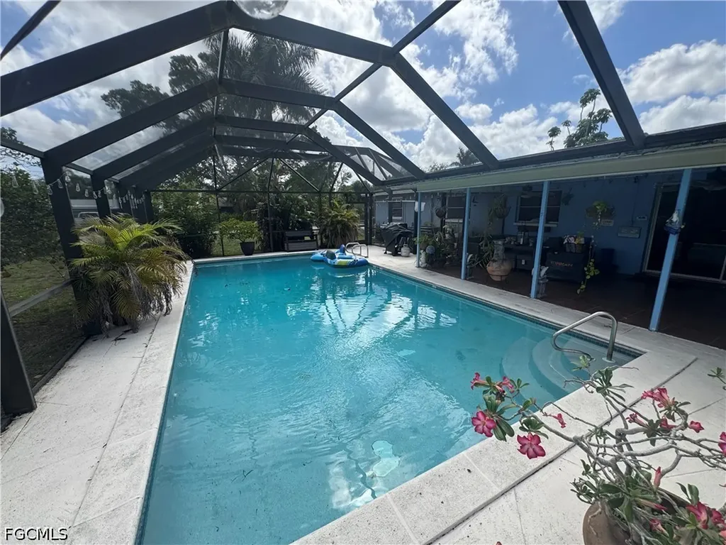 1912 Howe Court North Fort Myers FL 33903