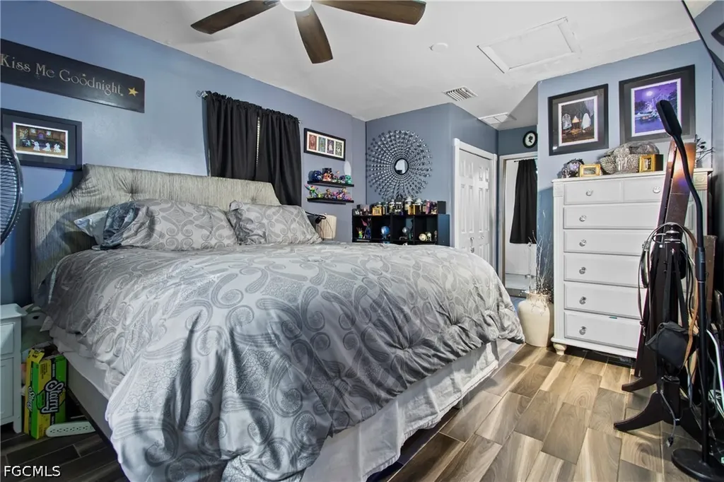1912 Howe Court North Fort Myers FL 33903