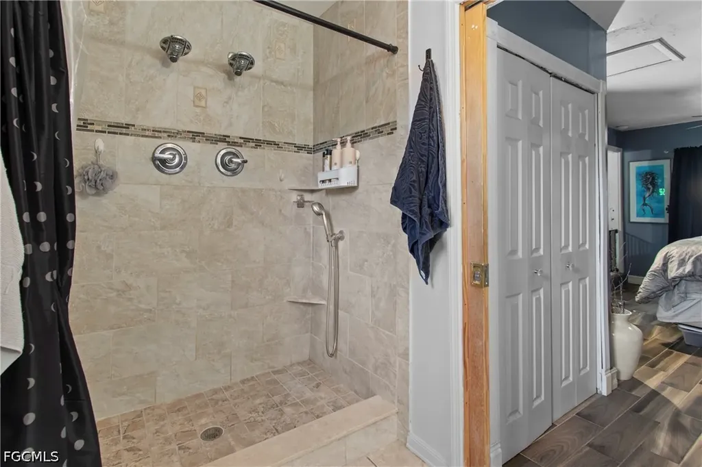 1912 Howe Court North Fort Myers FL 33903