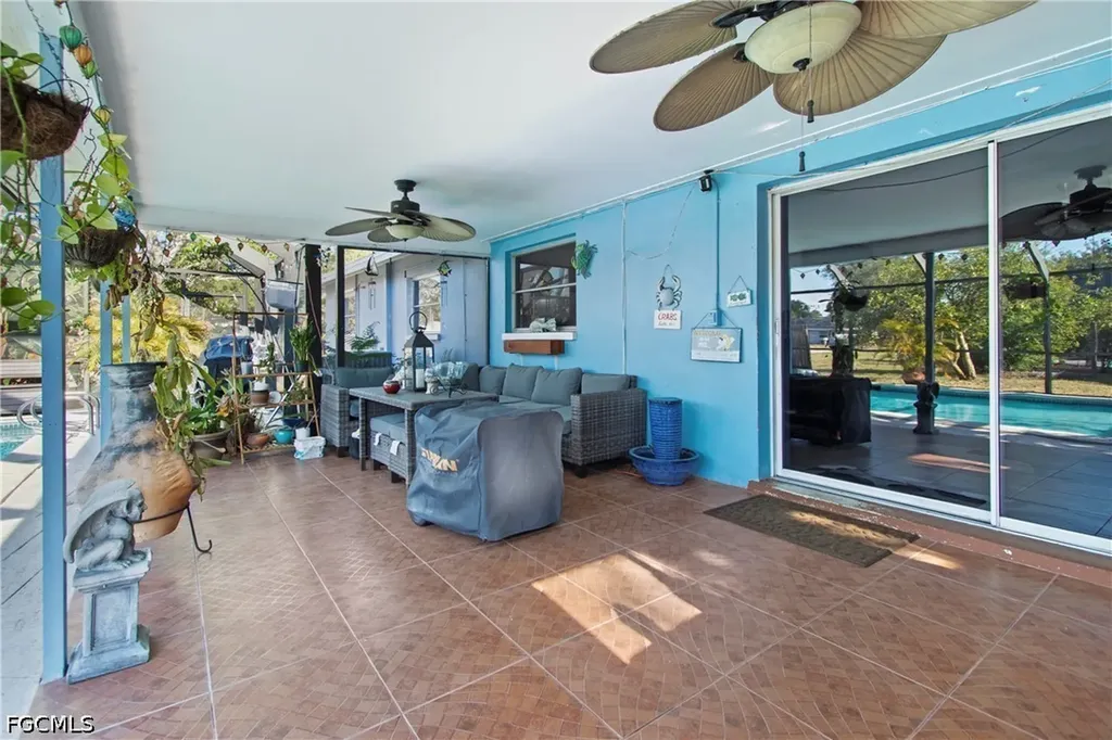 1912 Howe Court North Fort Myers FL 33903