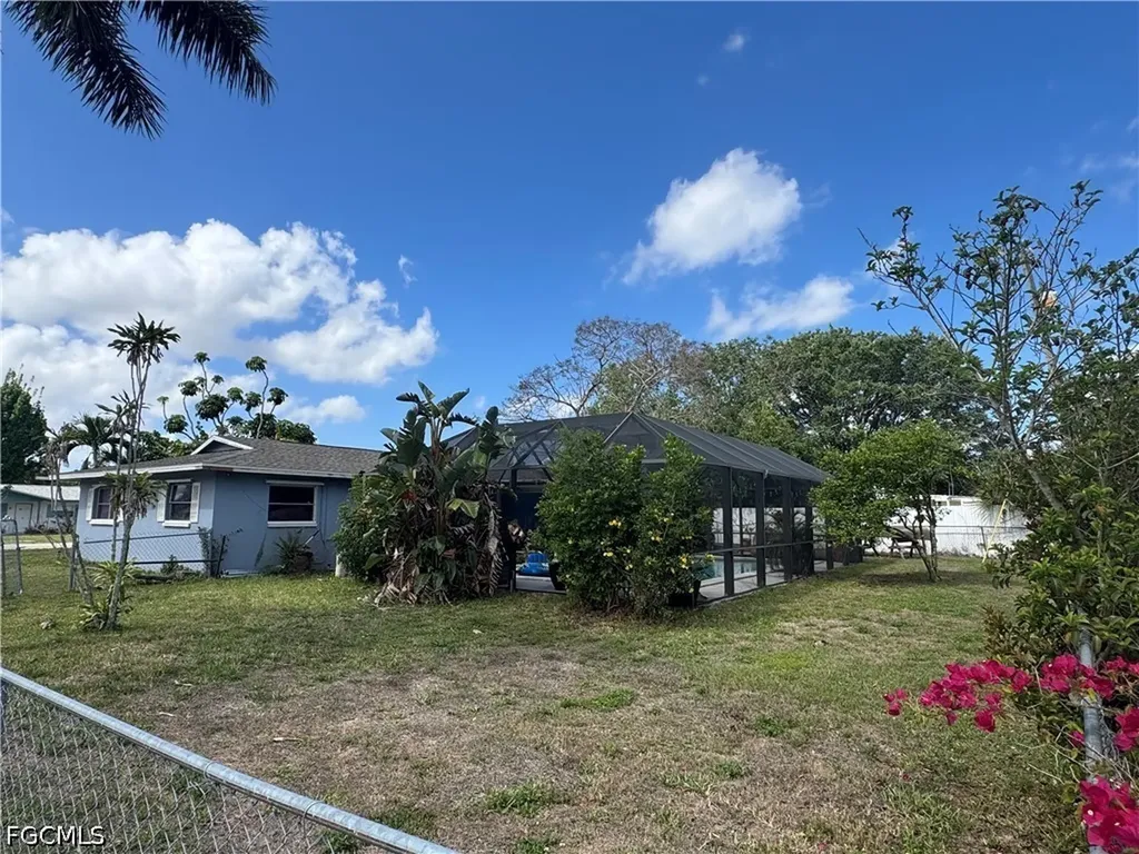 1912 Howe Court North Fort Myers FL 33903