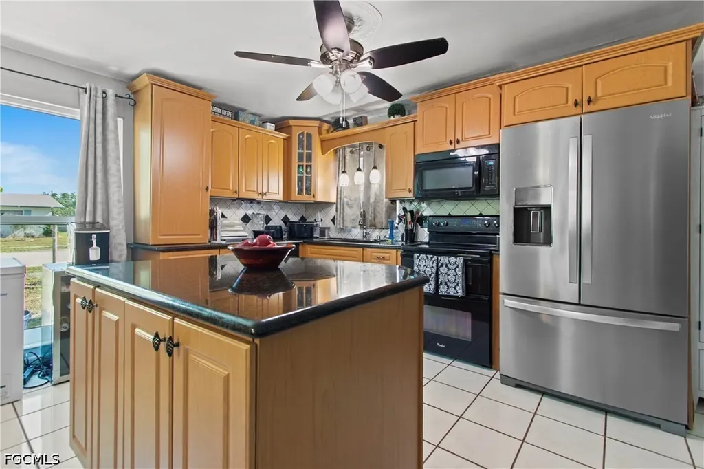 1912 Howe Court North Fort Myers FL 33903