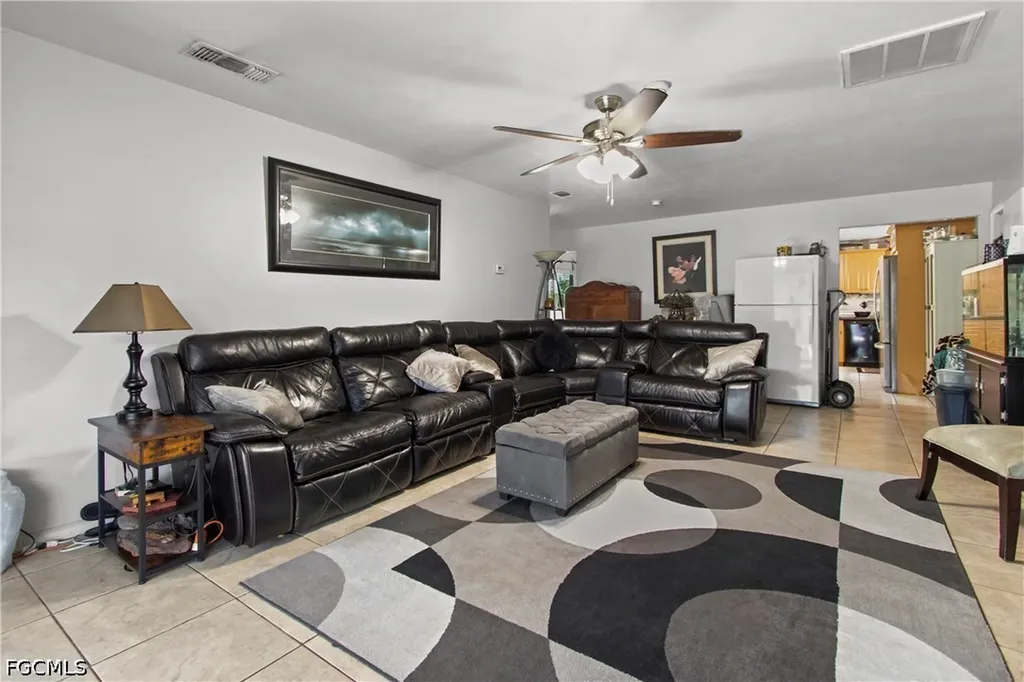 1912 Howe Court North Fort Myers FL 33903