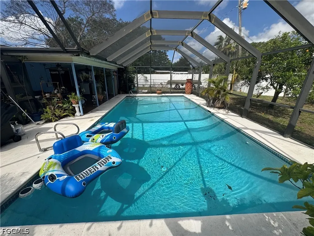 1912 Howe Court North Fort Myers FL 33903