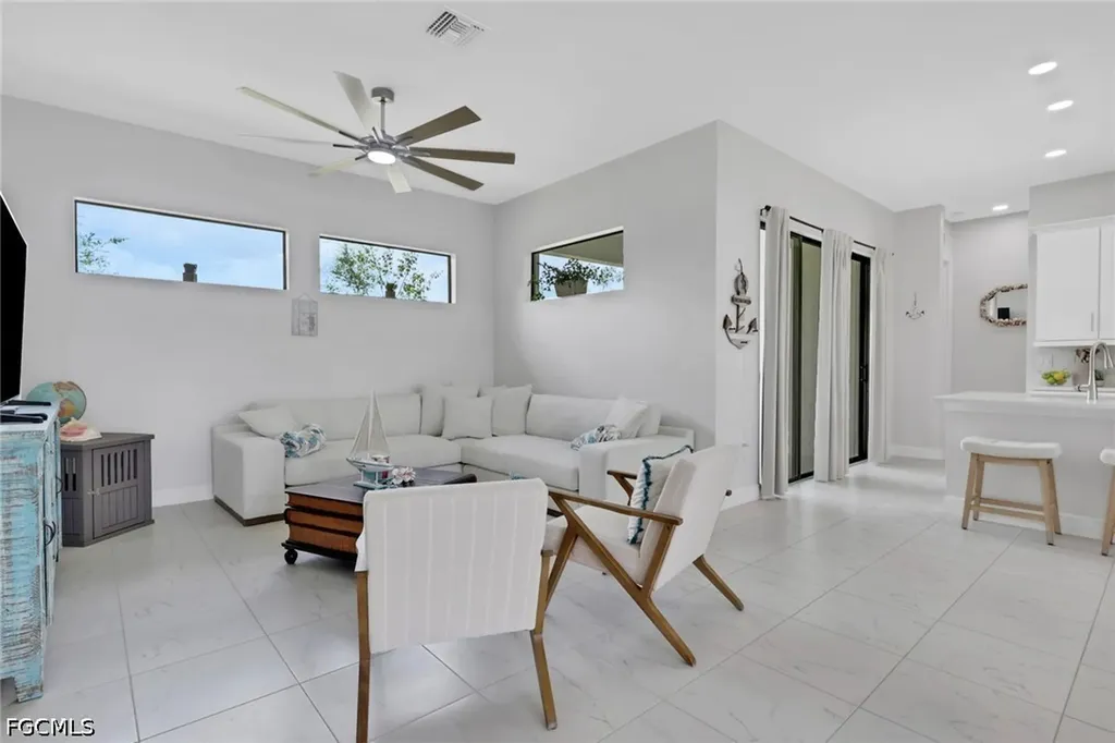 501 NW 5th Street Cape Coral FL 33993