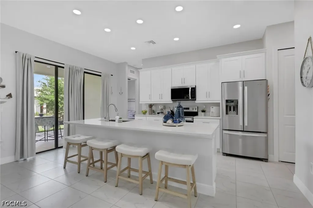 501 NW 5th Street Cape Coral FL 33993