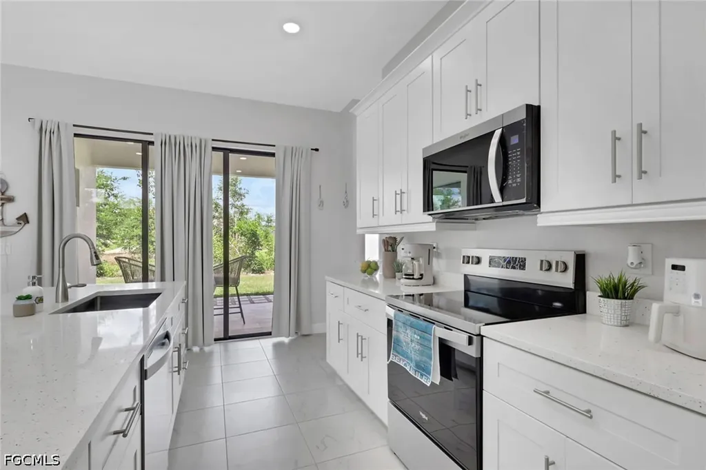 501 NW 5th Street Cape Coral FL 33993