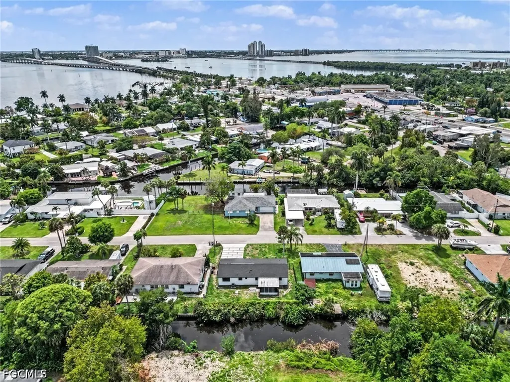 73 Cardinal Drive North Fort Myers FL 33917