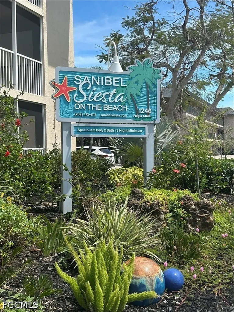 1246 Fulgur Street Sanibel FL 33957