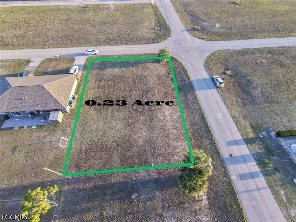 1001 NE 8th Terrace Cape Coral FL 33909