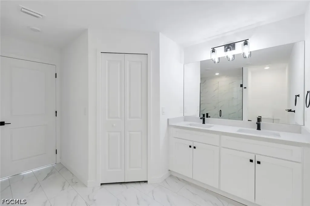 1517 NE 23rd Street Cape Coral FL 33909