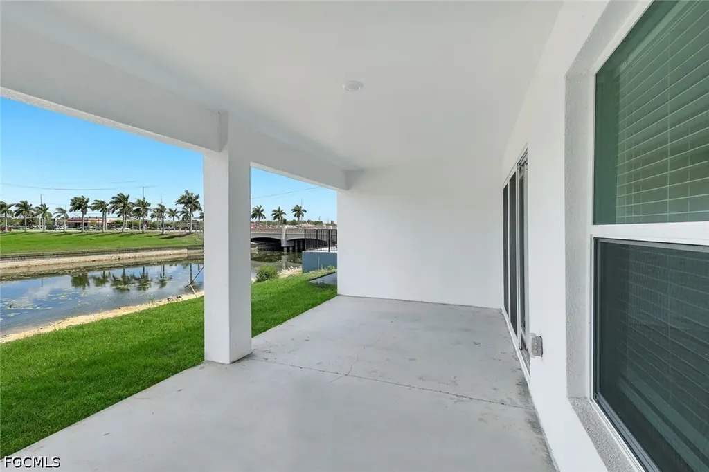 1517 NE 23rd Street Cape Coral FL 33909
