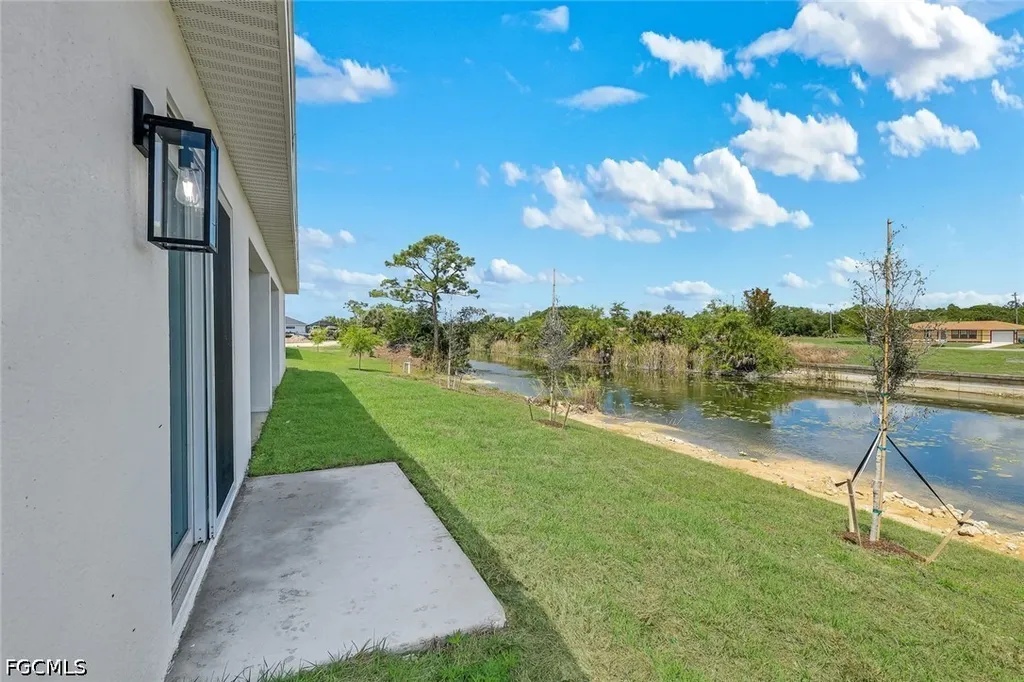 1517 NE 23rd Street Cape Coral FL 33909