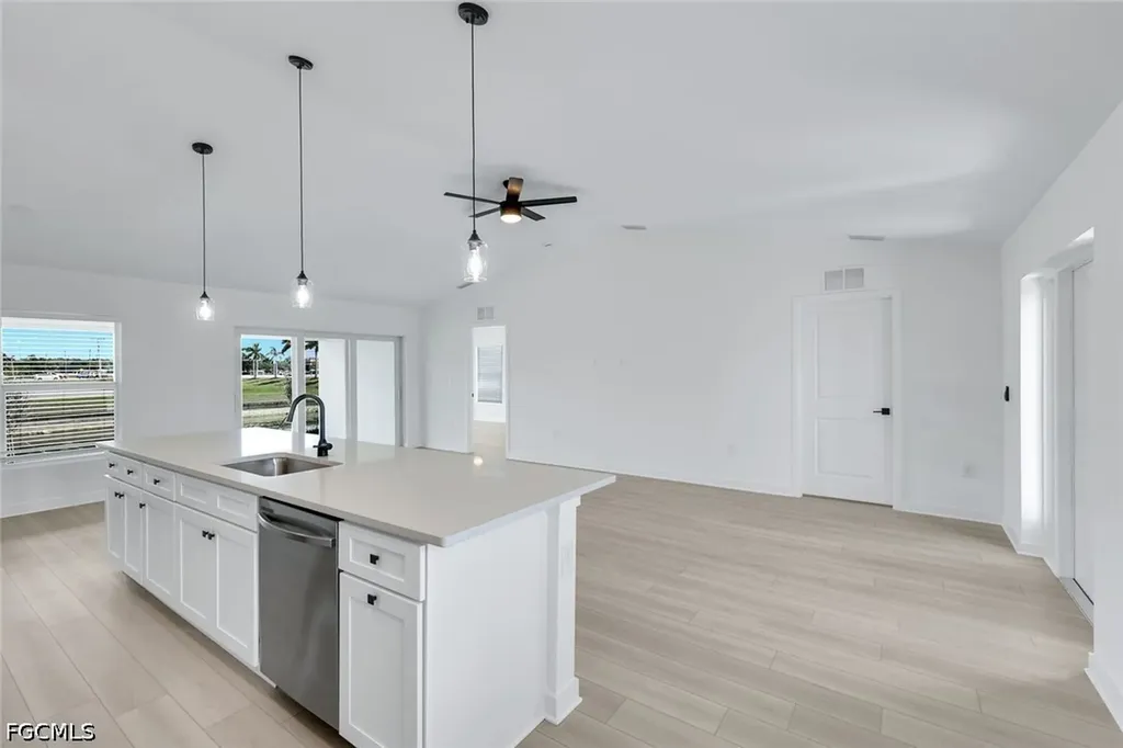 1517 NE 23rd Street Cape Coral FL 33909