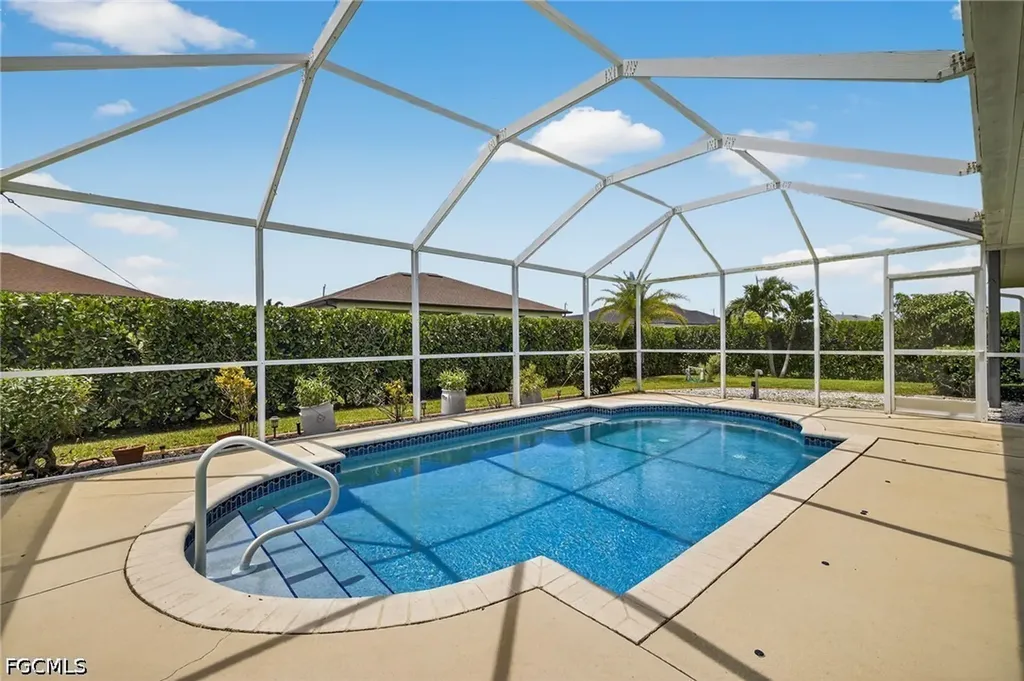 216 NW 29th Avenue Cape Coral FL 33993