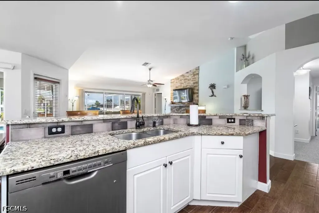 216 NW 29th Avenue Cape Coral FL 33993