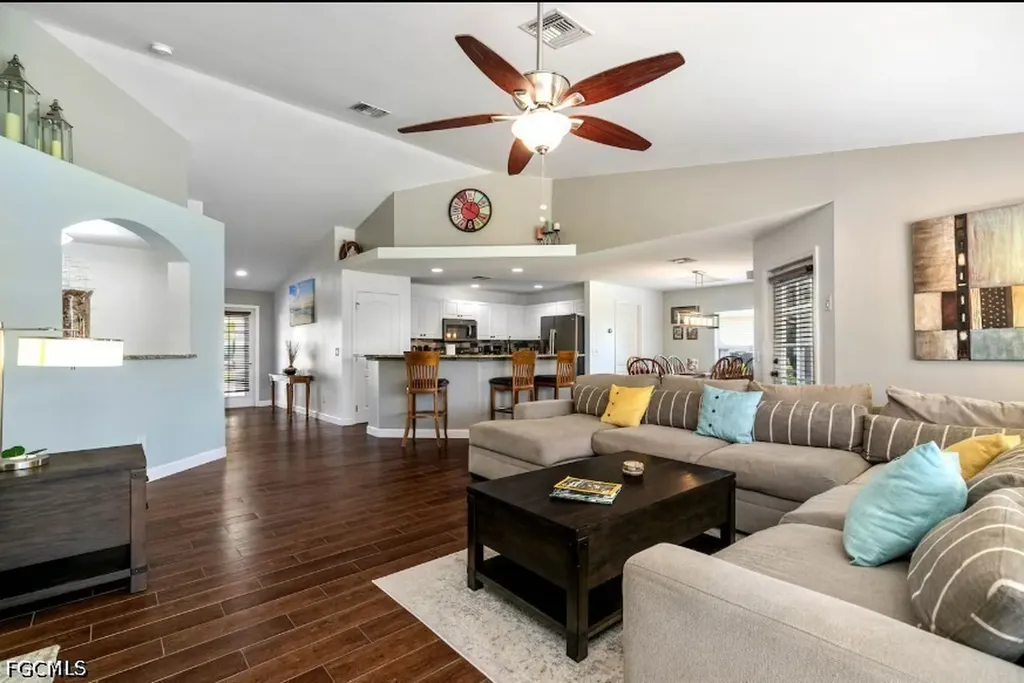 216 NW 29th Avenue Cape Coral FL 33993