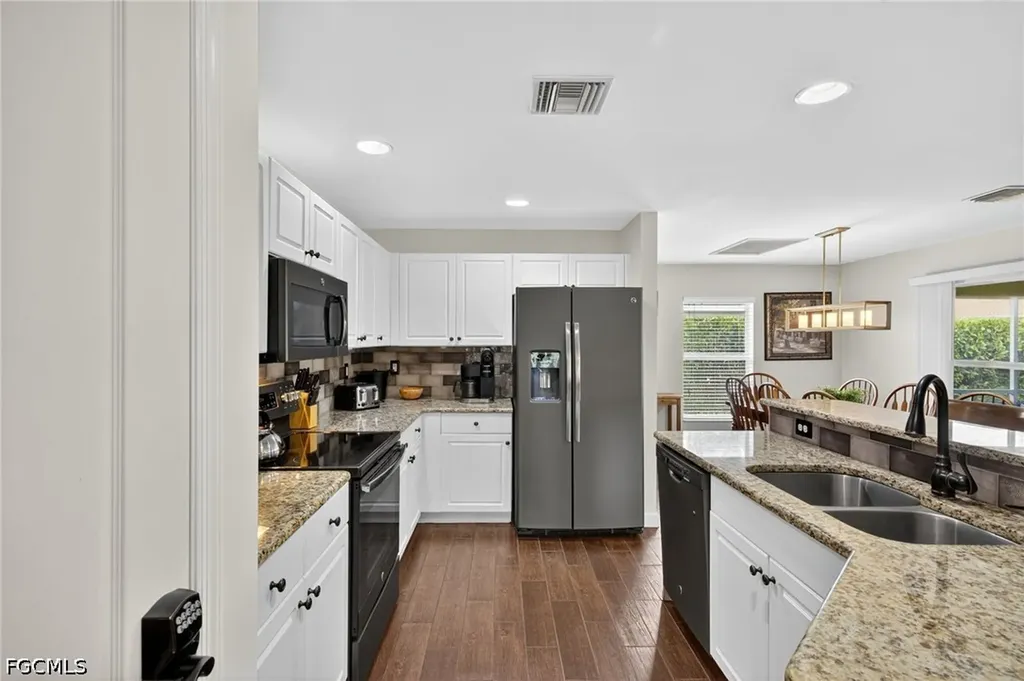 216 NW 29th Avenue Cape Coral FL 33993