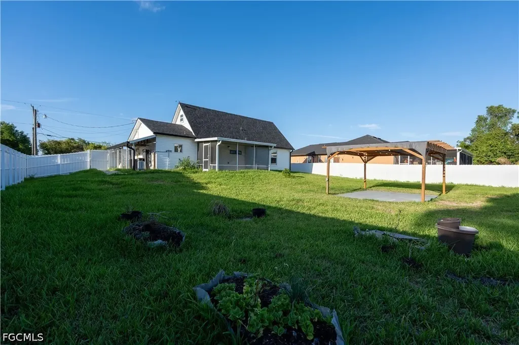 4323 7th Street W Lehigh Acres FL 33971